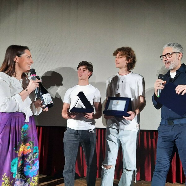 Beppe Fiorello, Samuele Segreto E Gabriele Pizzurro Con Lo Sponsor Citra Vini